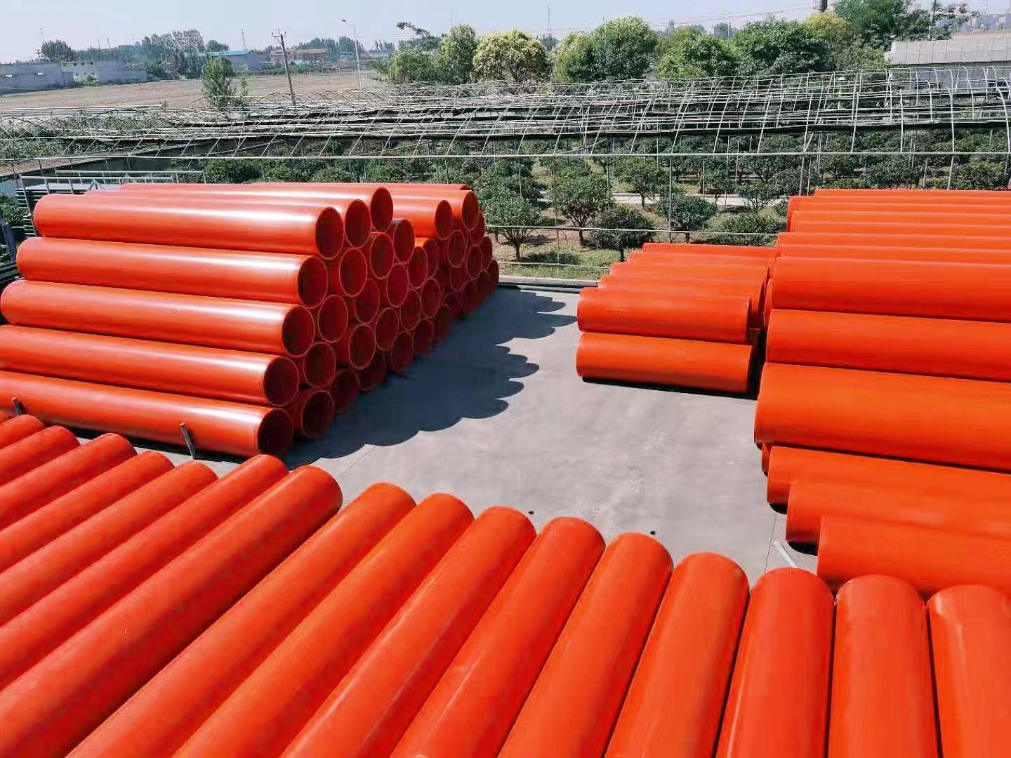 “大干100天”動(dòng)員大會(huì)(圖3) “大干100天”動(dòng)員大會(huì)(圖3)